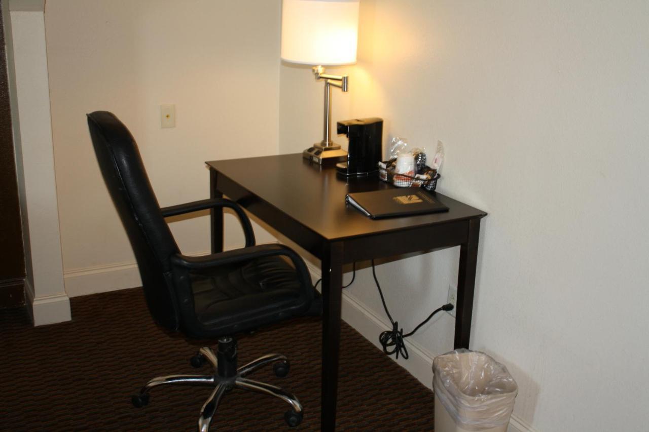 Quality Inn & Suites Wichita Falls I-44 Eksteriør bilde
